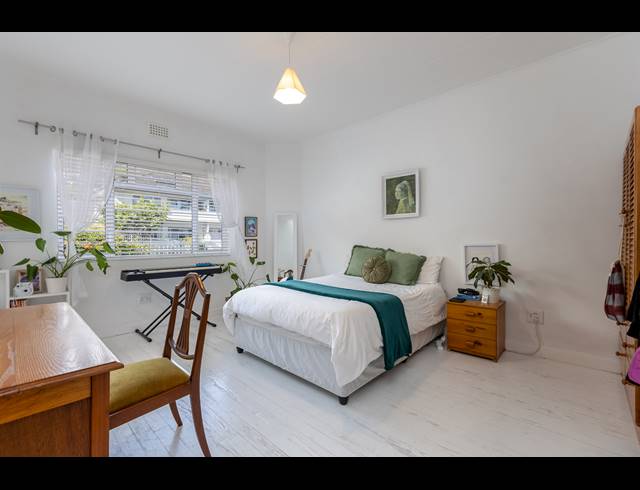 3 BEDROOM APARTMENT RENTED IN VREDEHOEK
